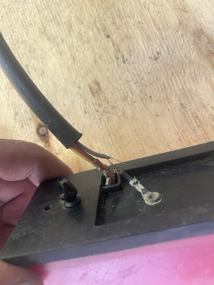 01 Arctic Cat 250 2wd Atv Tail light needs minor work