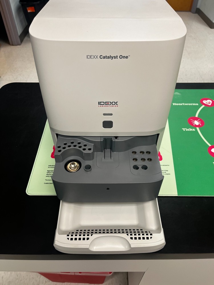 IDEXX Catalyst One Veterinary Chemistry Analyzer