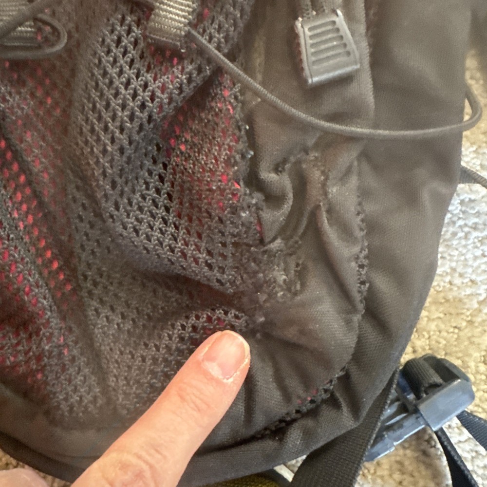 Gregory Mirage Daypack Hiking Backpack Red/Black Small