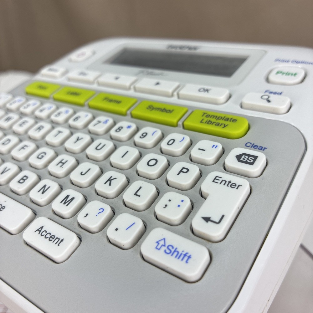Brother P-Touch PT-D210 Handheld Label Maker Compact White - Tested & Working
