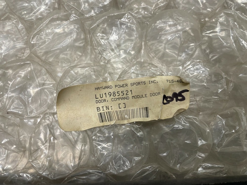 LUND COMMAND MODULE DOOR 1985521 S042E