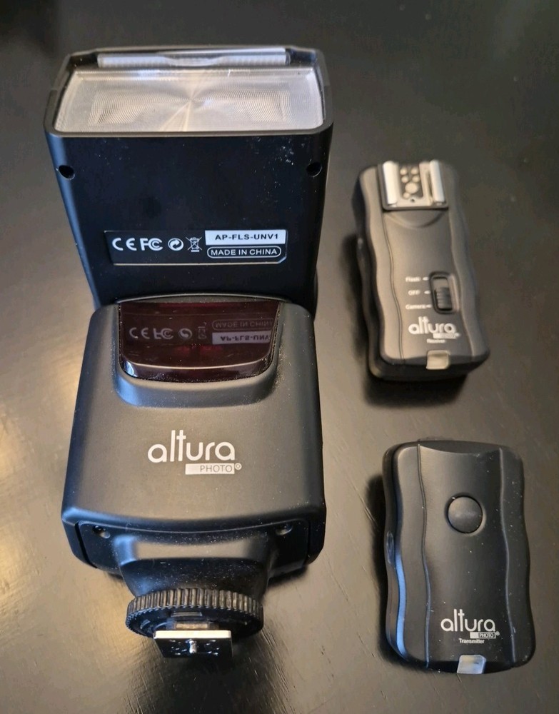 Altura Flash Unit With Transmitter And Receiver