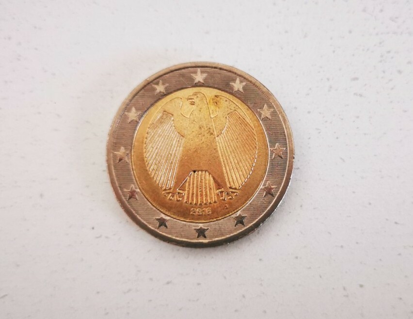 2 Euro Half Border ERROR