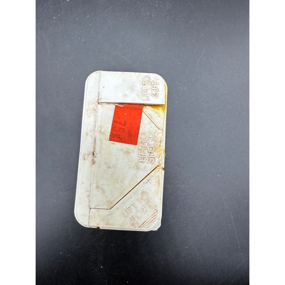Vintage Schilling Ground Tumeric Tin