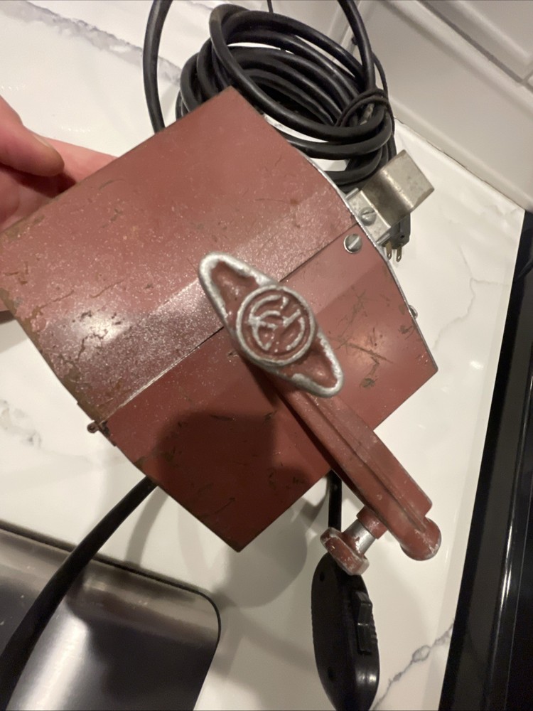 Mole Richardson 200watt Mini-Mole Type #2801 AKA Inkie 