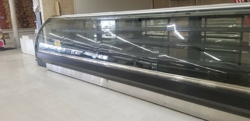 8 ft BAKERY DISPLAY CASE