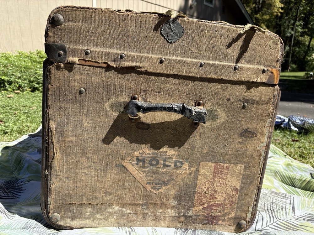 Vintage Steamer trunk 1920s