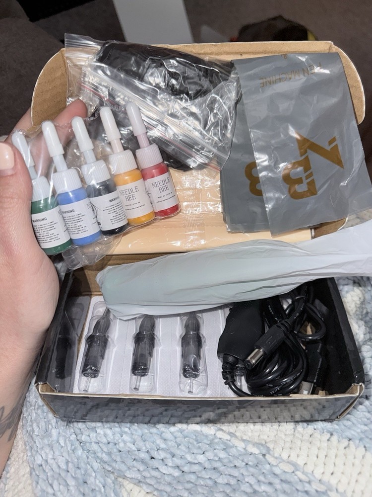 Needle Bee GP Multicolor Tattoo Kit Machine, Inks, Needles, Power Supply, Grip