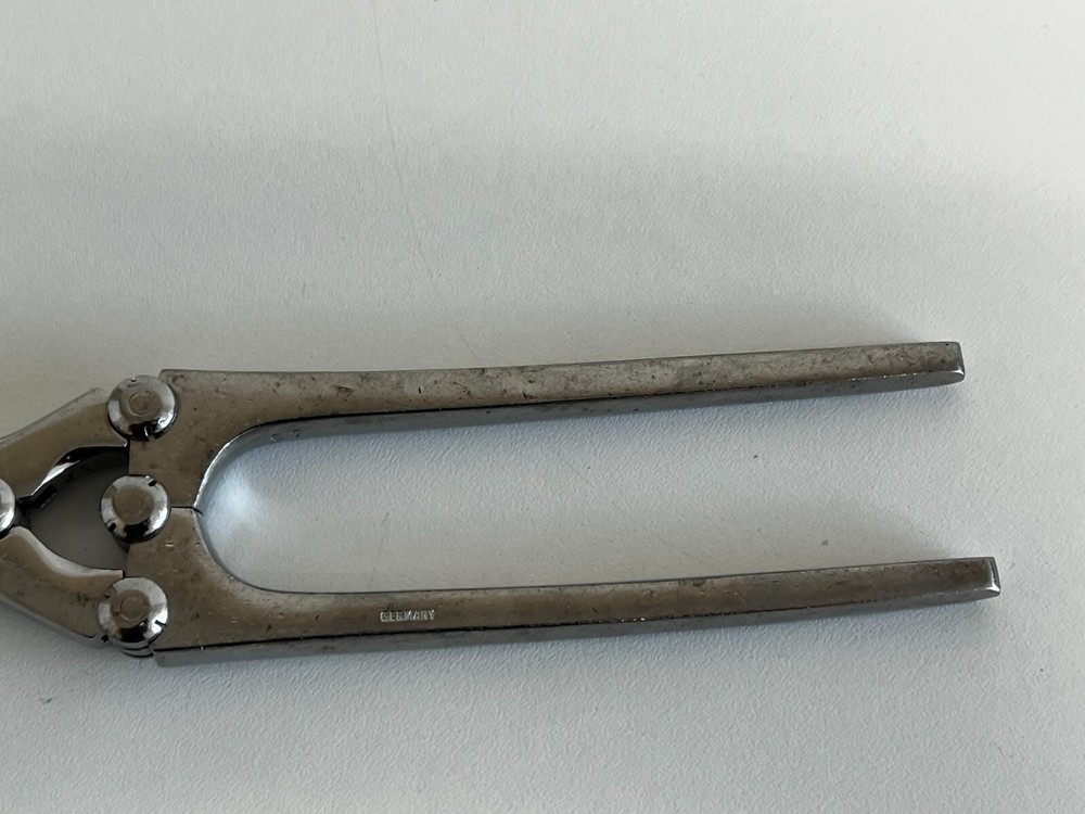 LL7: Sklar 57 Instrument