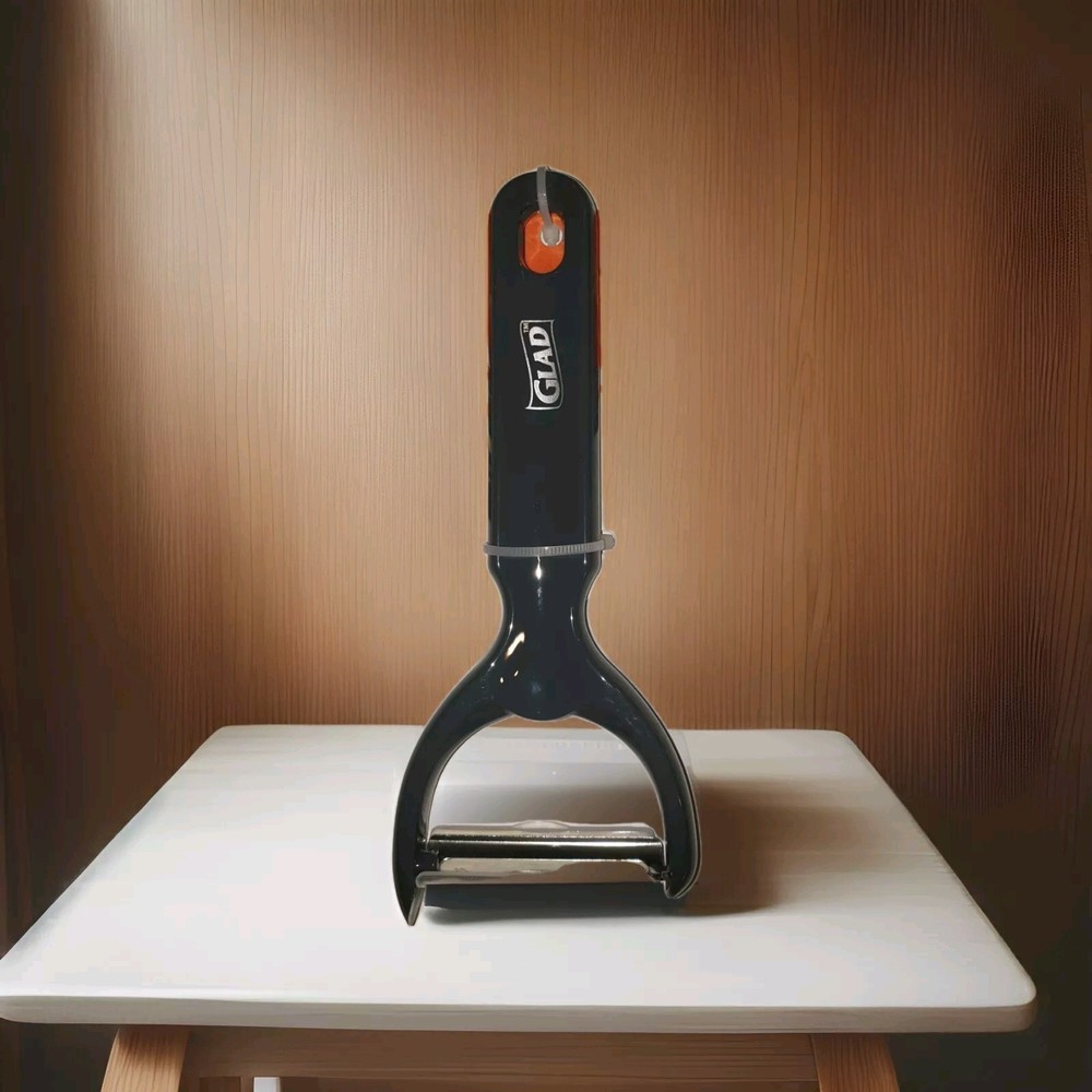 Vegetable & Fruit Peeler - Non-Slip Handle. GLAD Brand.