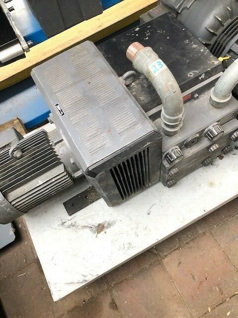 Vacuum pump and blower for 29" press /Rietschle
