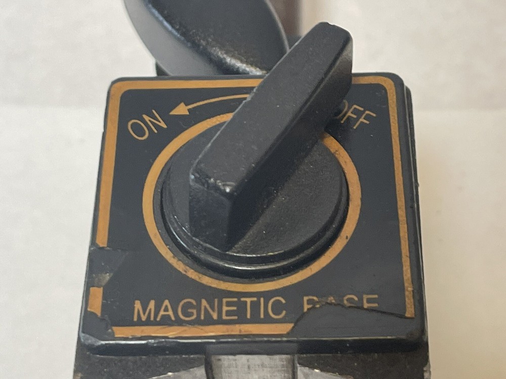 Machinist tools magnetic base Used (S14)