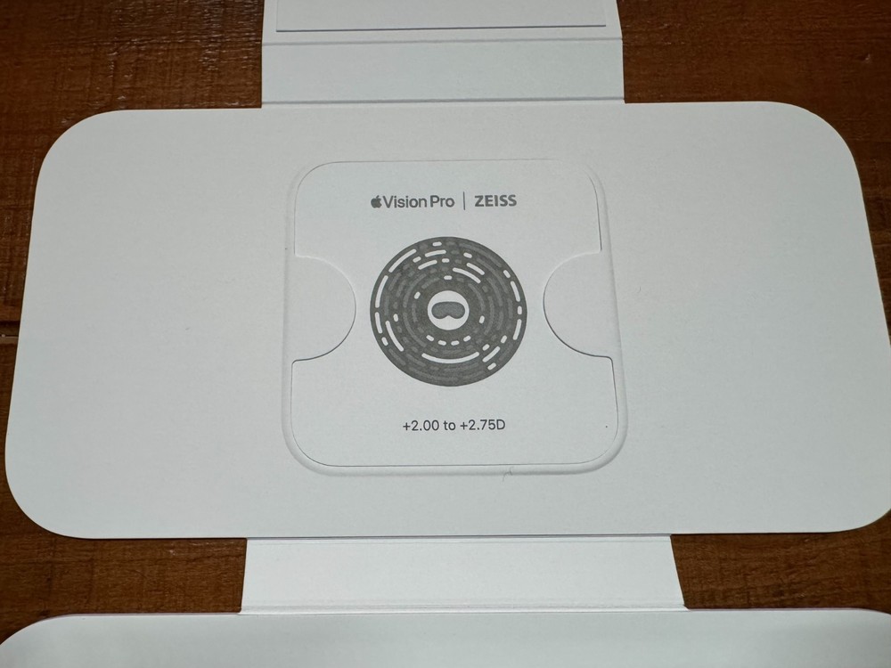 ZEISS Optical Inserts for Apple Vision Pro - Readers +2.00 to +2.75D