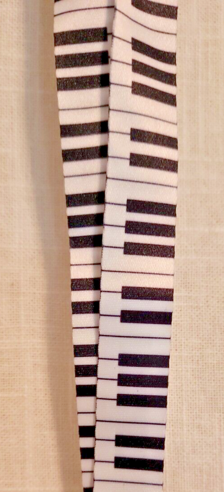 PIANO KEYBOARD LANYARD