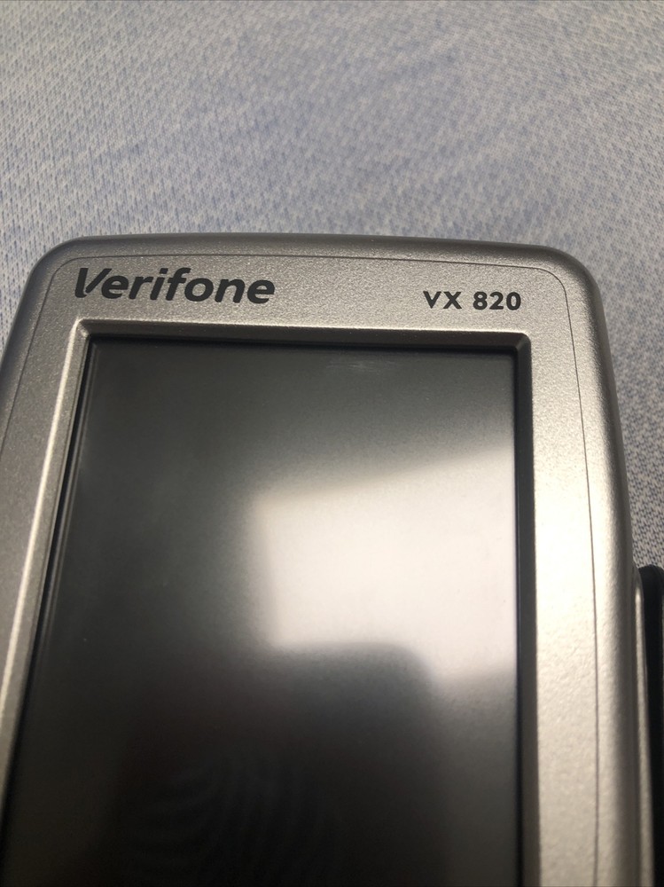MINT VERIFONE VX820 160MB SC 3SAM STD KEYPAD CTLS / NO CABLE