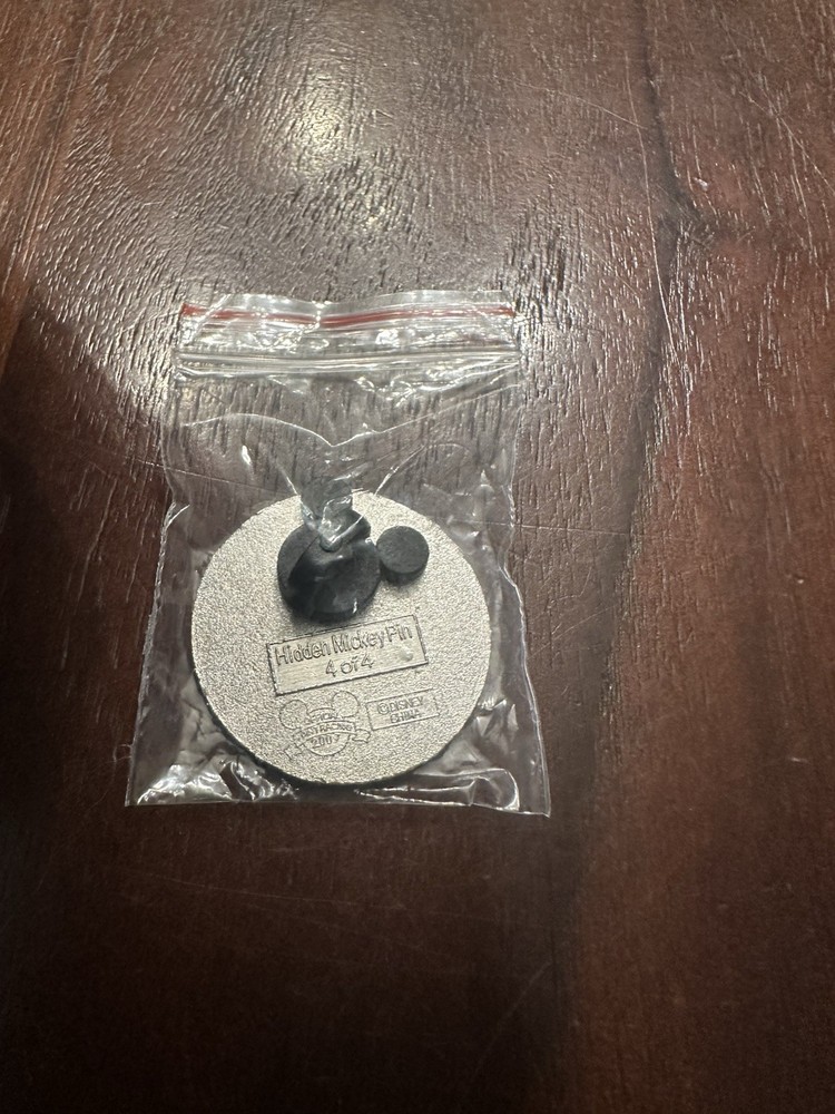 Disney Trading Pin Donald Duck Footprints