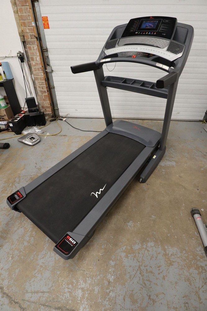 FreeMotion 860 SFTL155133 Folding Treadmill