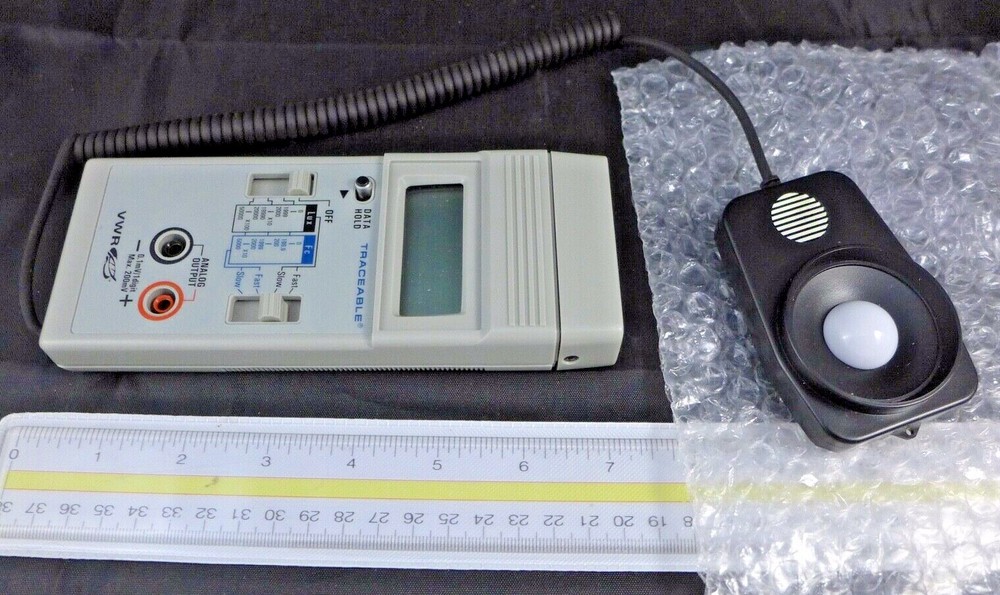 VWR Light meter, dual range, traceable #62344-944