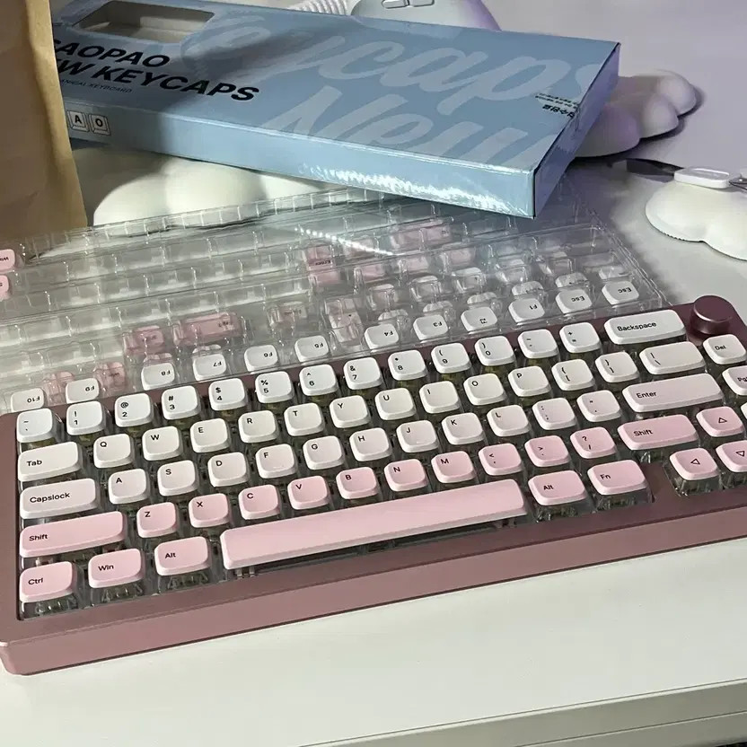 SAOPAO MAS Pink Gradient Keycap Set for 122-Key Mechanical Keyboard