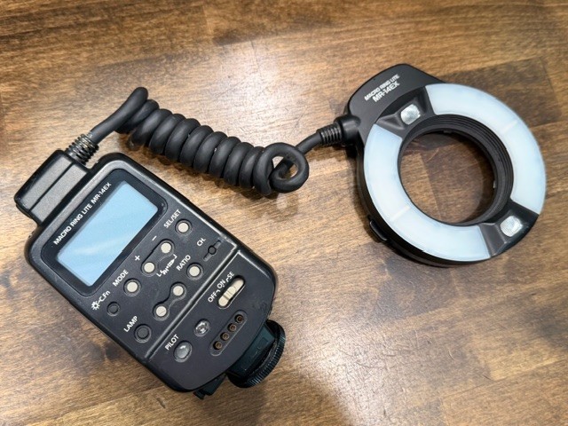 Canon Macro Ring Lite MR-14EX Light/Macro Flash