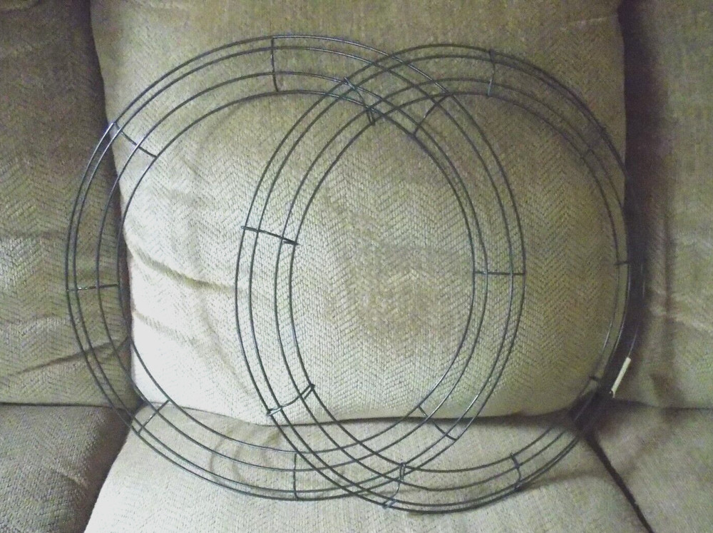 2 Extra Large Circle Wreath Form 18" Metal Floral Shape