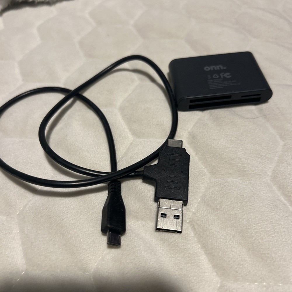 Onn Multi-Port w/ SD, microSD & CompactFlash Card Reader - For PC/Mac