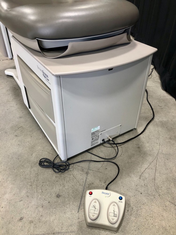 Brewer 6500 Access High-Low Exam Table
