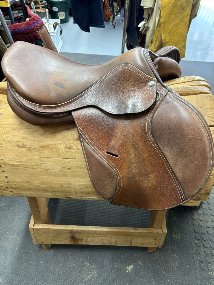 17.5” Adam Ellis Jump Saddle