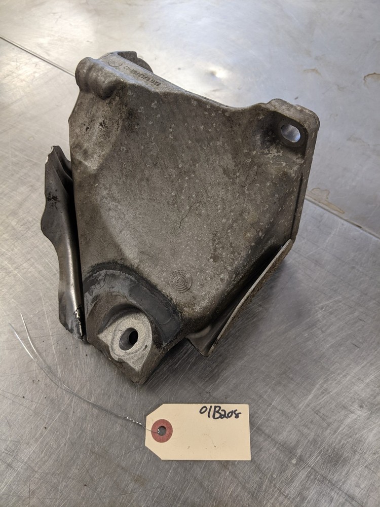 Accessory Bracket For 04-06 BMW X5  4.4