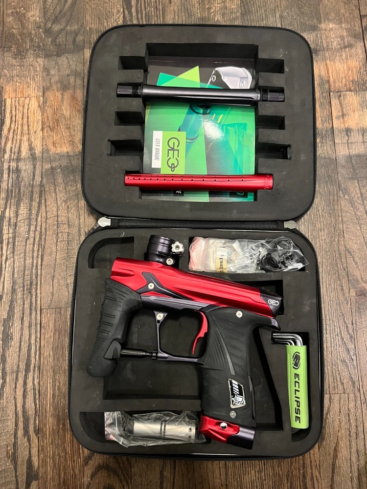 PLanet Eclipse GEO 3 Paintball Marker With IV Core
