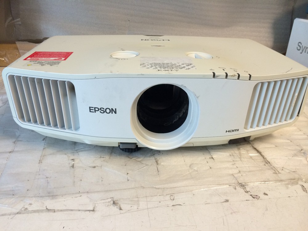 Epson PowerLite Pro G5150 LCD Projector | MISSING LENS