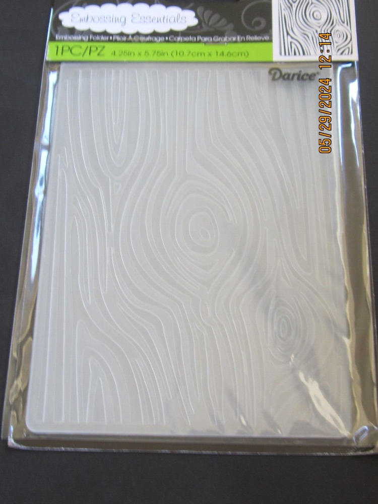 Darice Wood Grain Background Embossing Folder