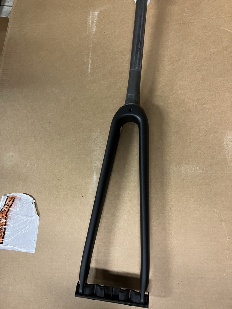 MY18 Allez E5 Elite Carbon Fork