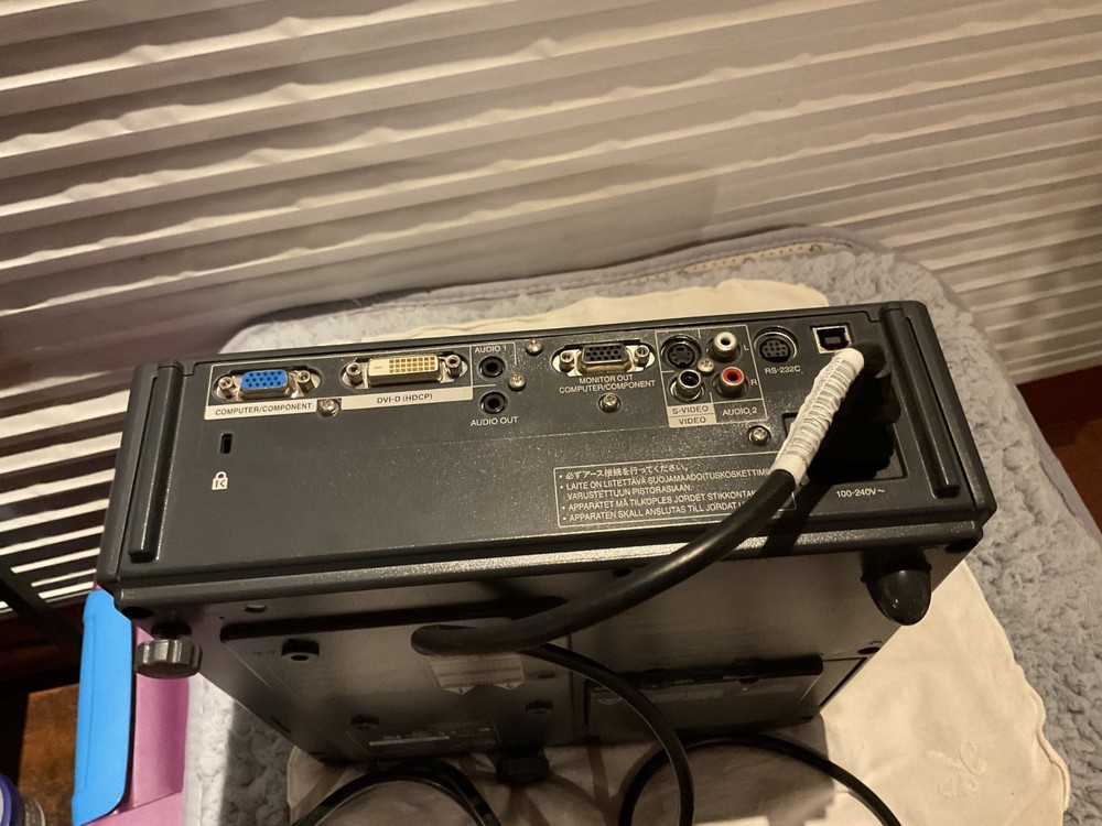 Sharp XR-30X DLP Multimedia Notevision Projector bundle TESTED