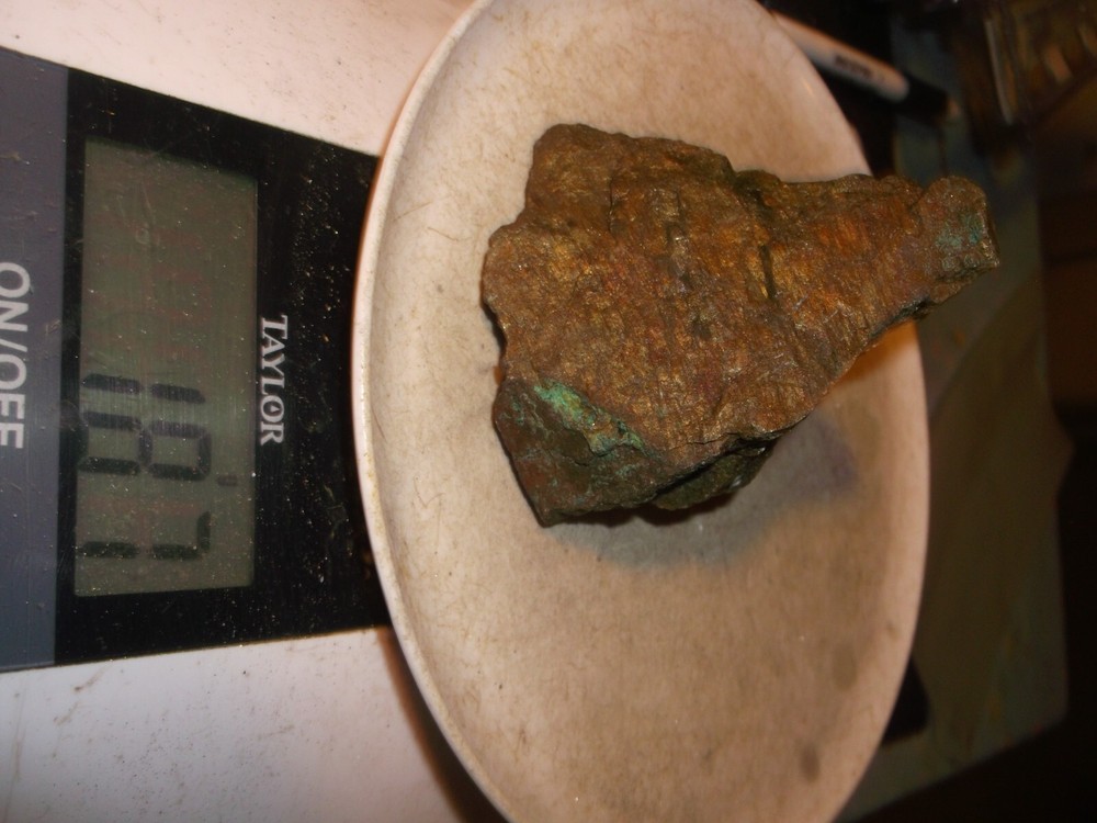 gold silver copper ore, 187 grams samples ,ore high grade .this is not