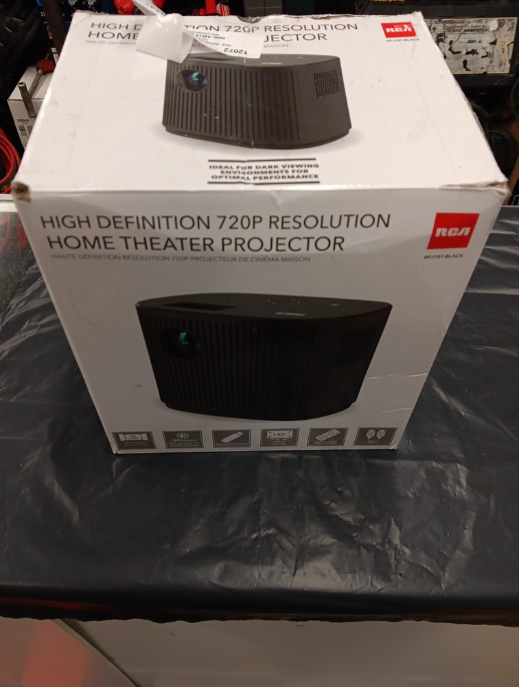 RCA High Definition 720P Resolution Home Theater Projector