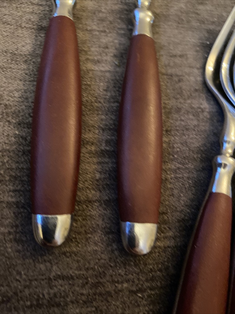 2! Dinner Forks! HAMPTON SILVERSMITHS HSV63 STAINLESS FLATWARE 4 Sets Ava