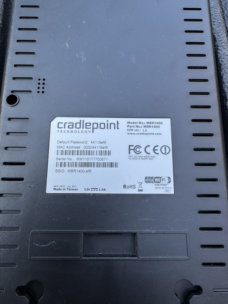 Cradlepoint MBR1400 Router with AC adapter Bundle