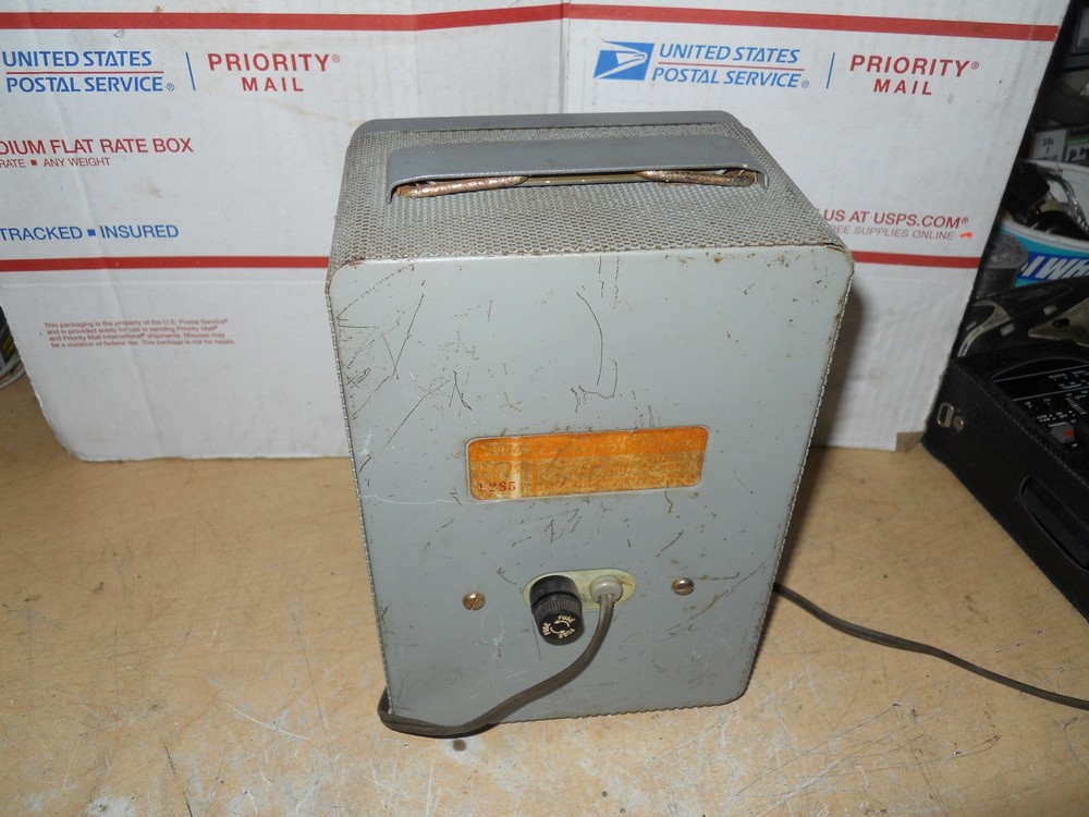 Vintage EICO 955 Capacitor Resistor Tester