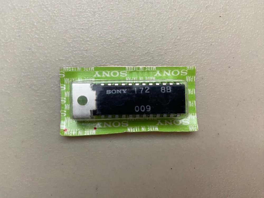 NOS SONY 8-751-720-00 Integrated Circuit Interface