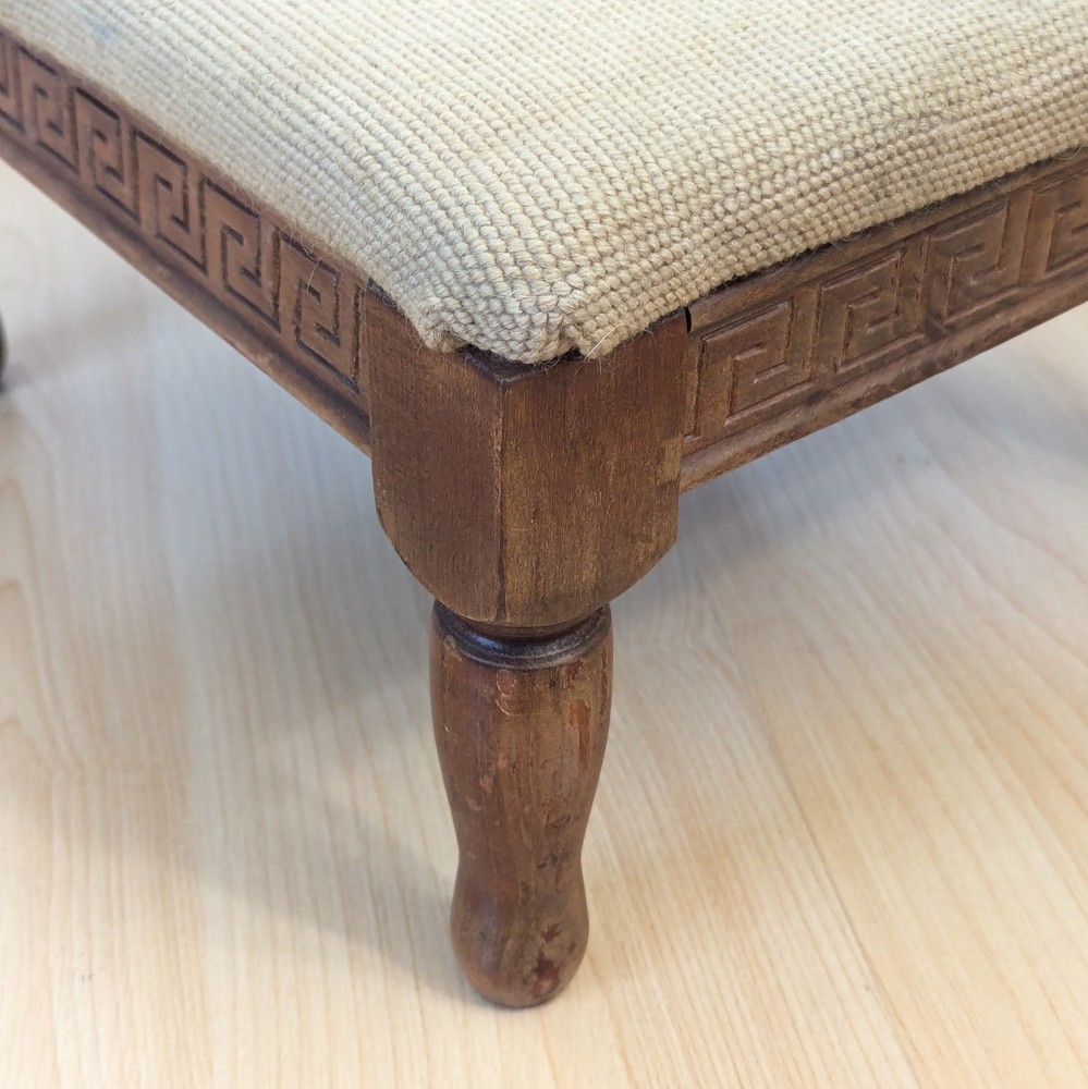 Vintage Floral Pattern Needlepoint Foot Stool Wood Rectangular 14"x12"x8"