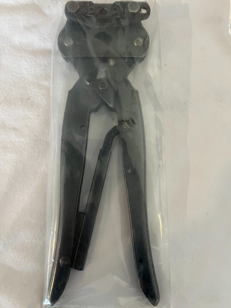 AMP 69140-1R Crimp tool