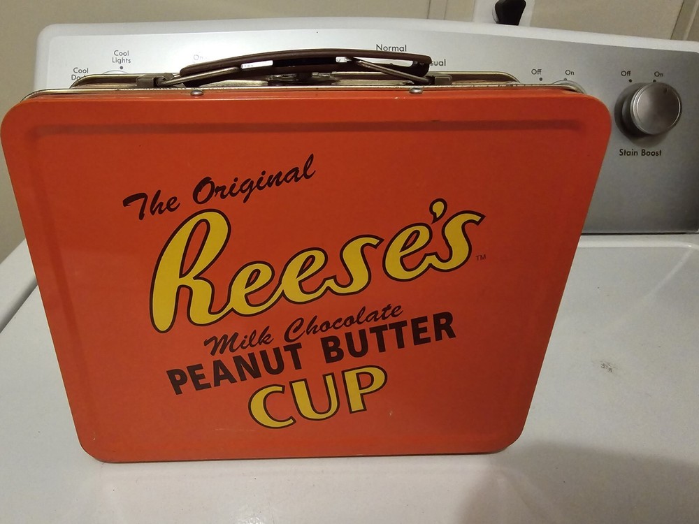 Old Style Reese's Peanut butter Cup Small Lunchbox