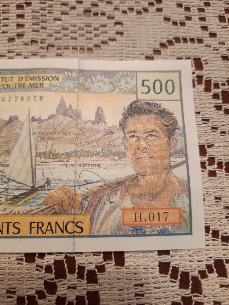 FRENCH POLYNESIA ----- 500 FRANCS BANKNOTE ---- UNC ----