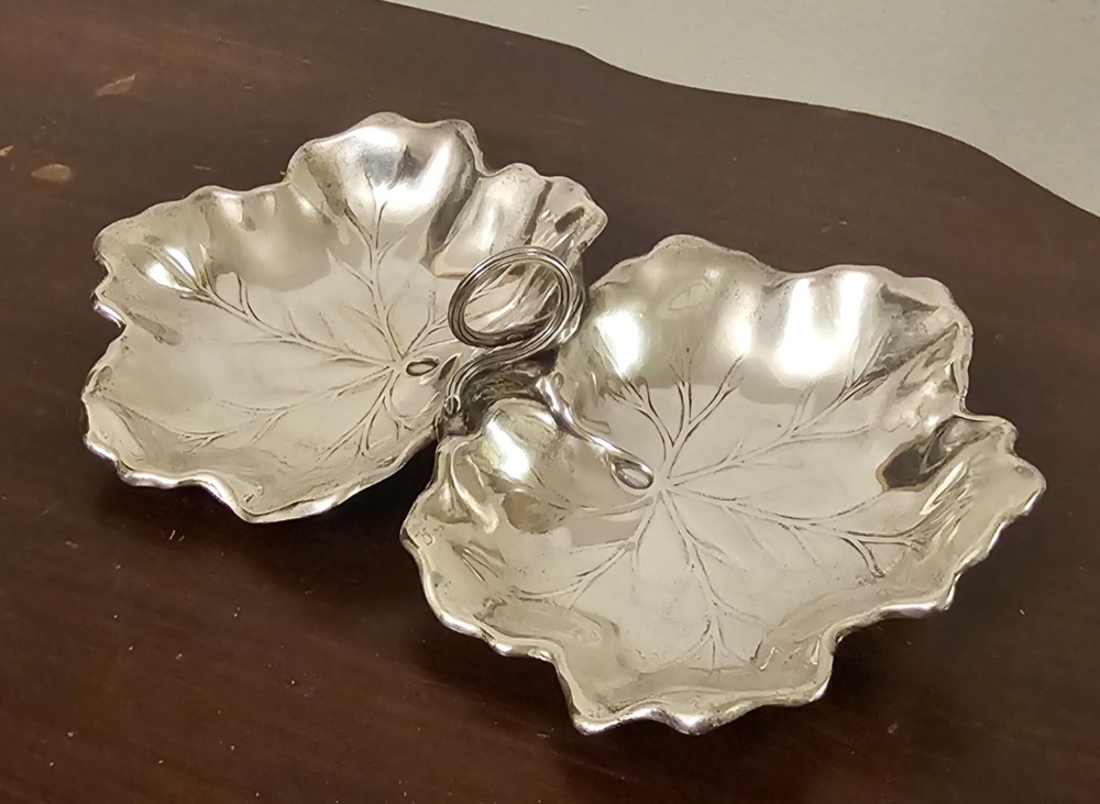 Vintage Reed & Barton Sterling Silver "Double Leaf" Candy/Nut Dish