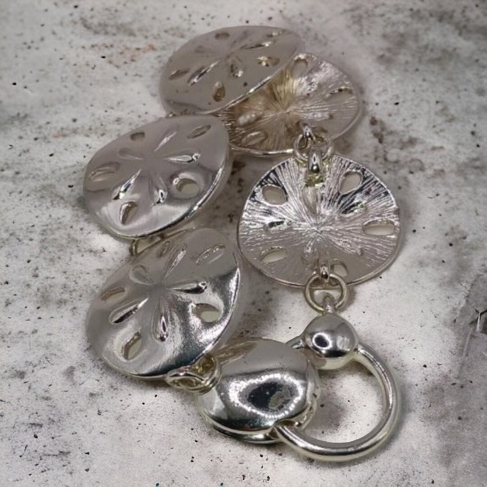 Vintage Silvertone Sanddollar bracelet