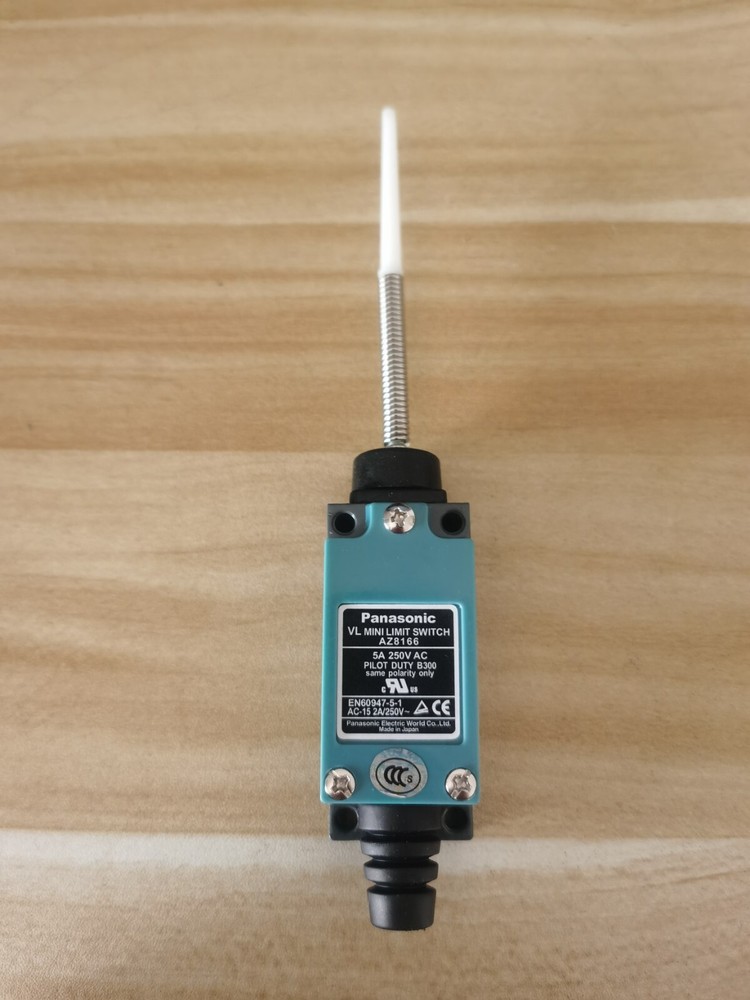 1PCS Limit Switch AZ8166