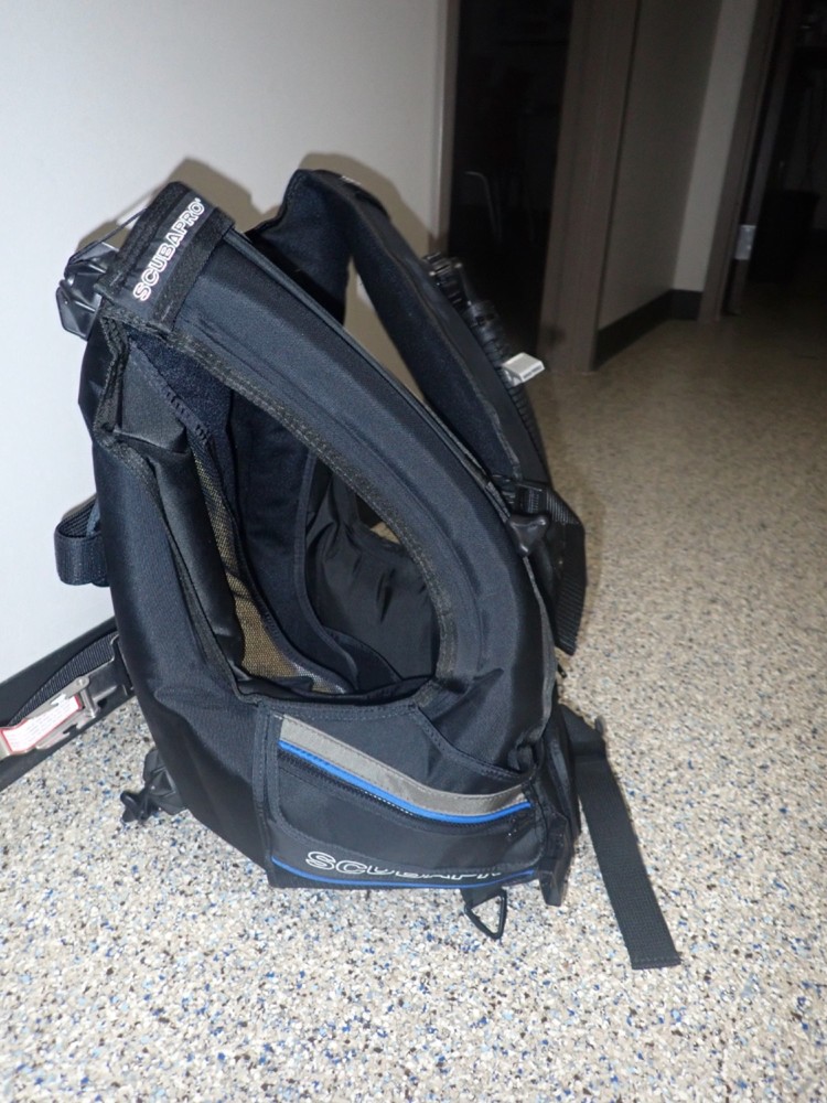 Scubapro Classic BCD Size Medium New? Tested