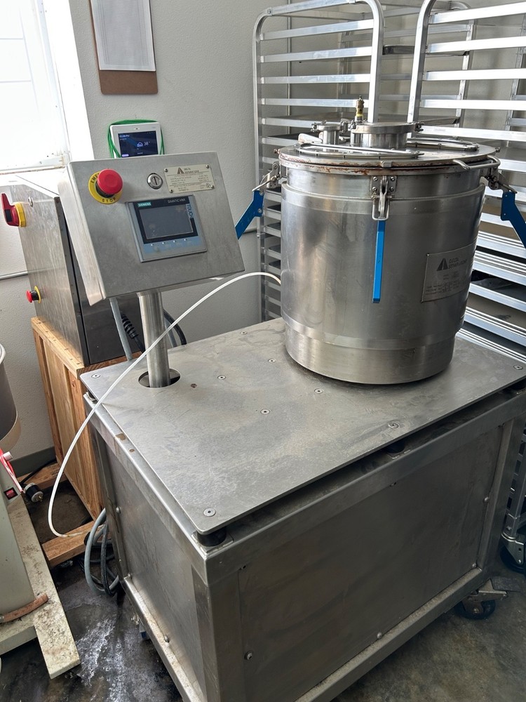 Delta separations cup-15 cannabis extraction system