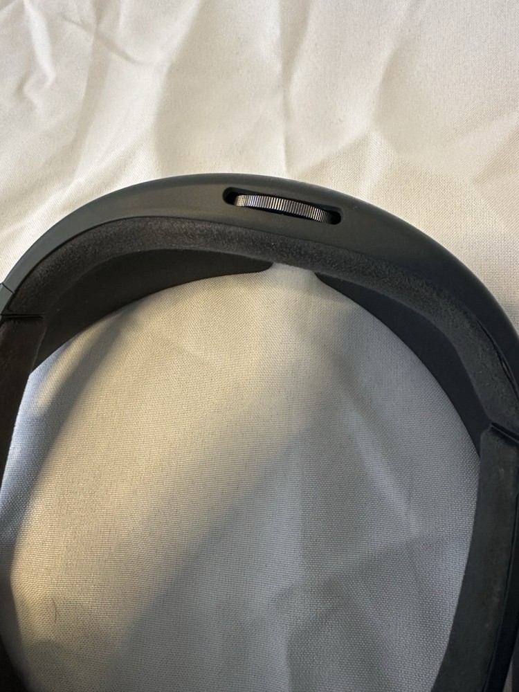 Microsoft HoloLens Developer Edition 1st Generation & Genuine Carry Case